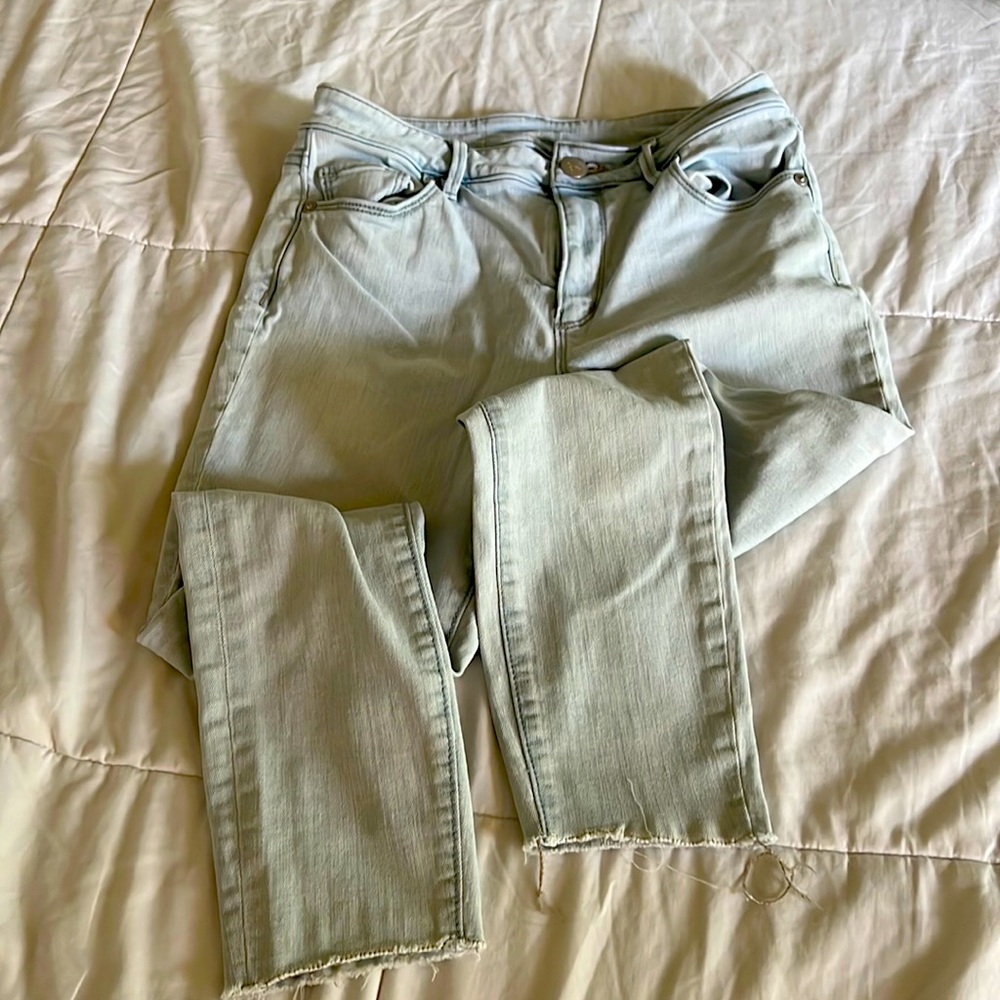 LOFT White Ankle Cropped Jeans